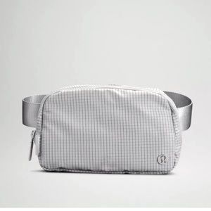 Lululemon Everywhere Belt Bag *ORIGINAL STRAP*